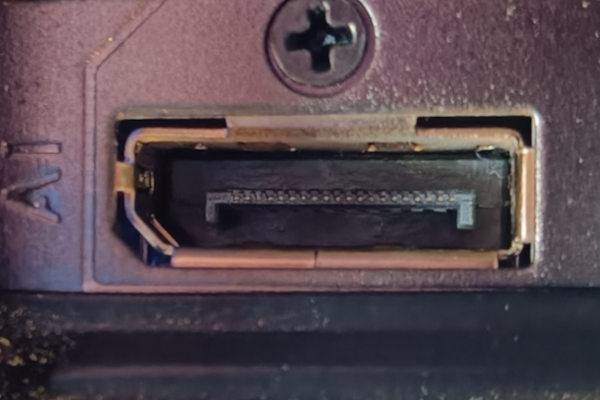 Picture of a DisplayPort port